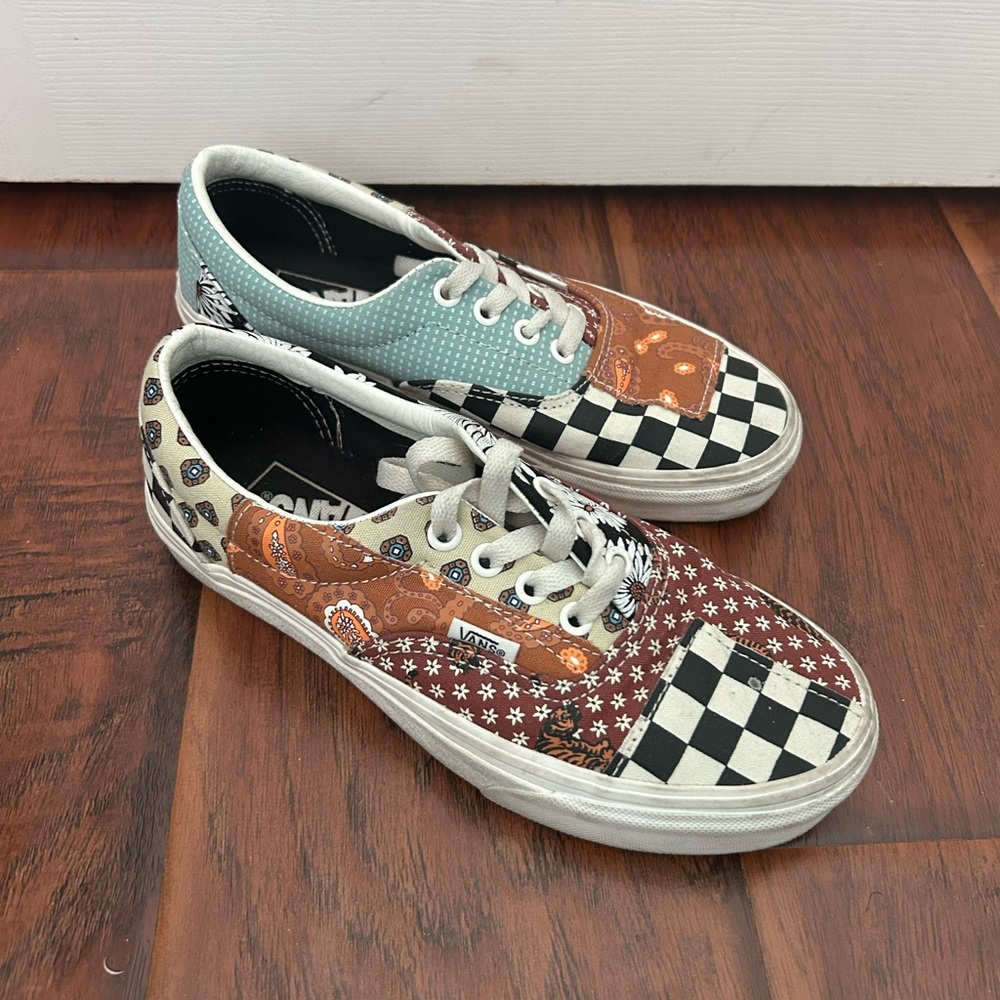 patterned-patched vans - Picture 4 of 5